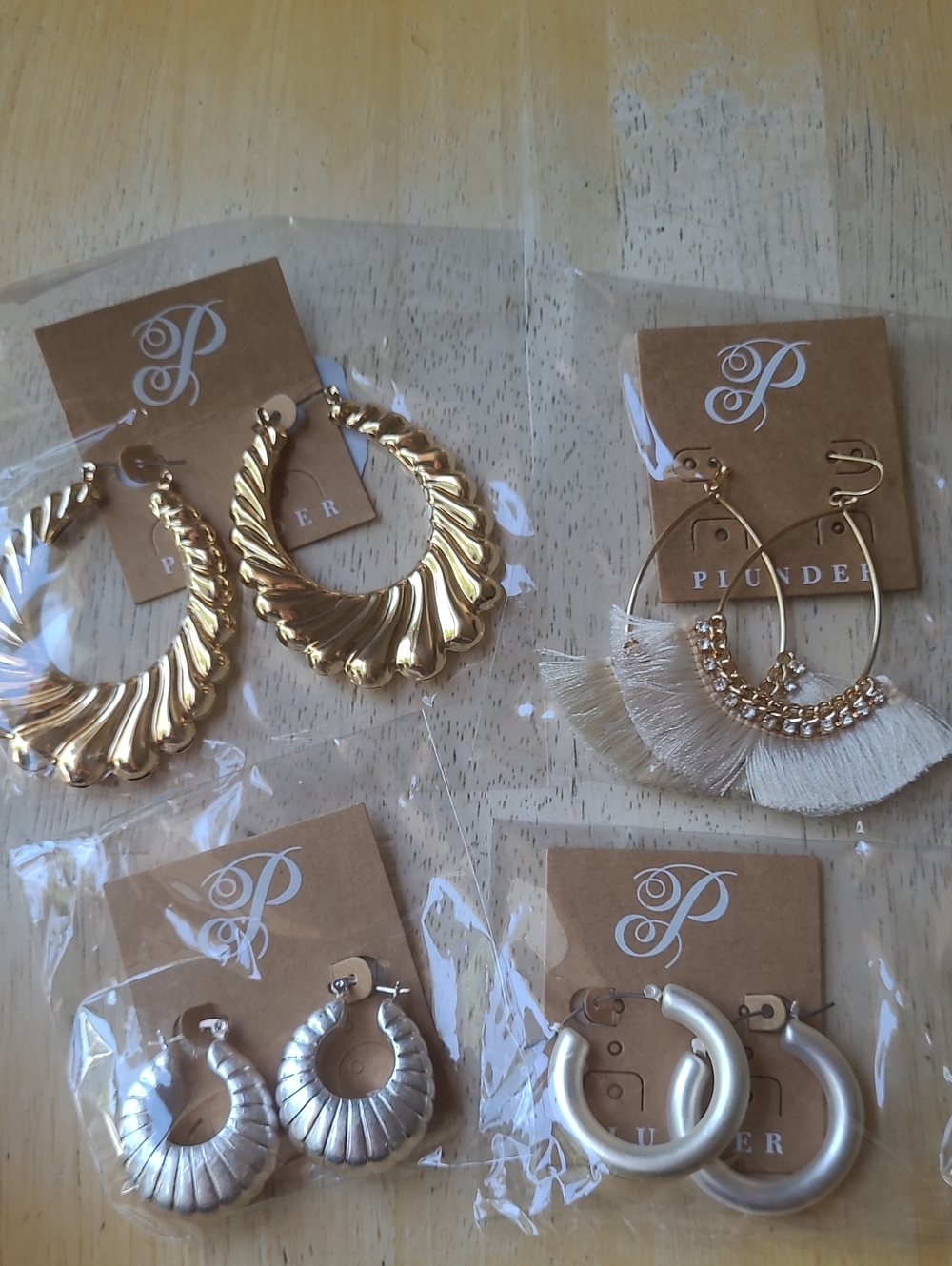 4 Pairs Of Plunder Gold and Ivory Mixed Hoop Earring Collection